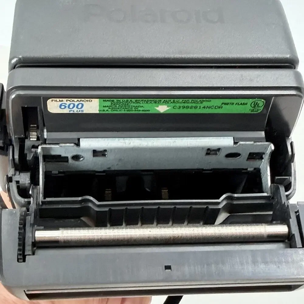 Vintage Polaroid Camera One Step Close UP Flash Use 600 Film